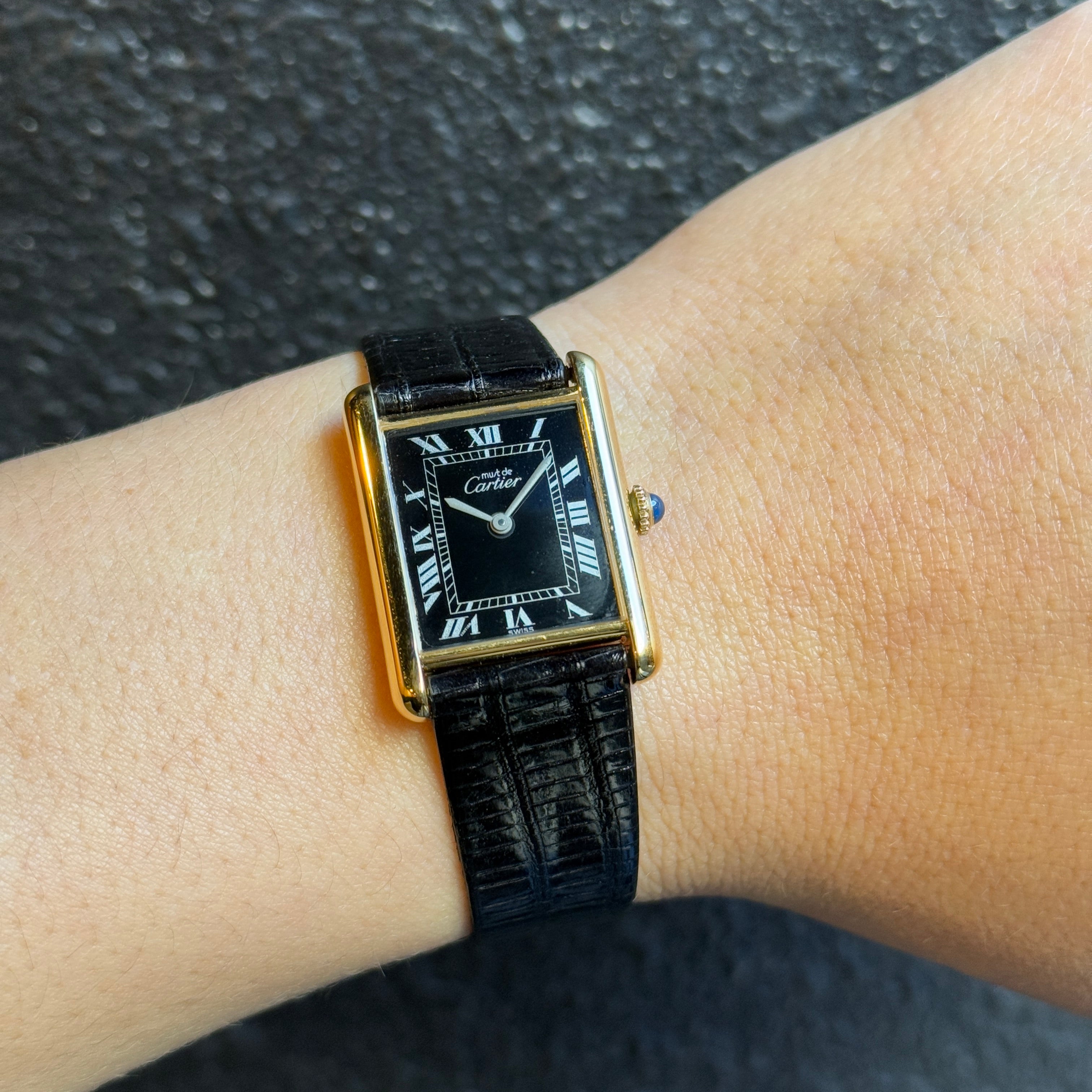 [Cartier] Cartier Must Tank LM Hand-wound Black Roman with genuine buckle