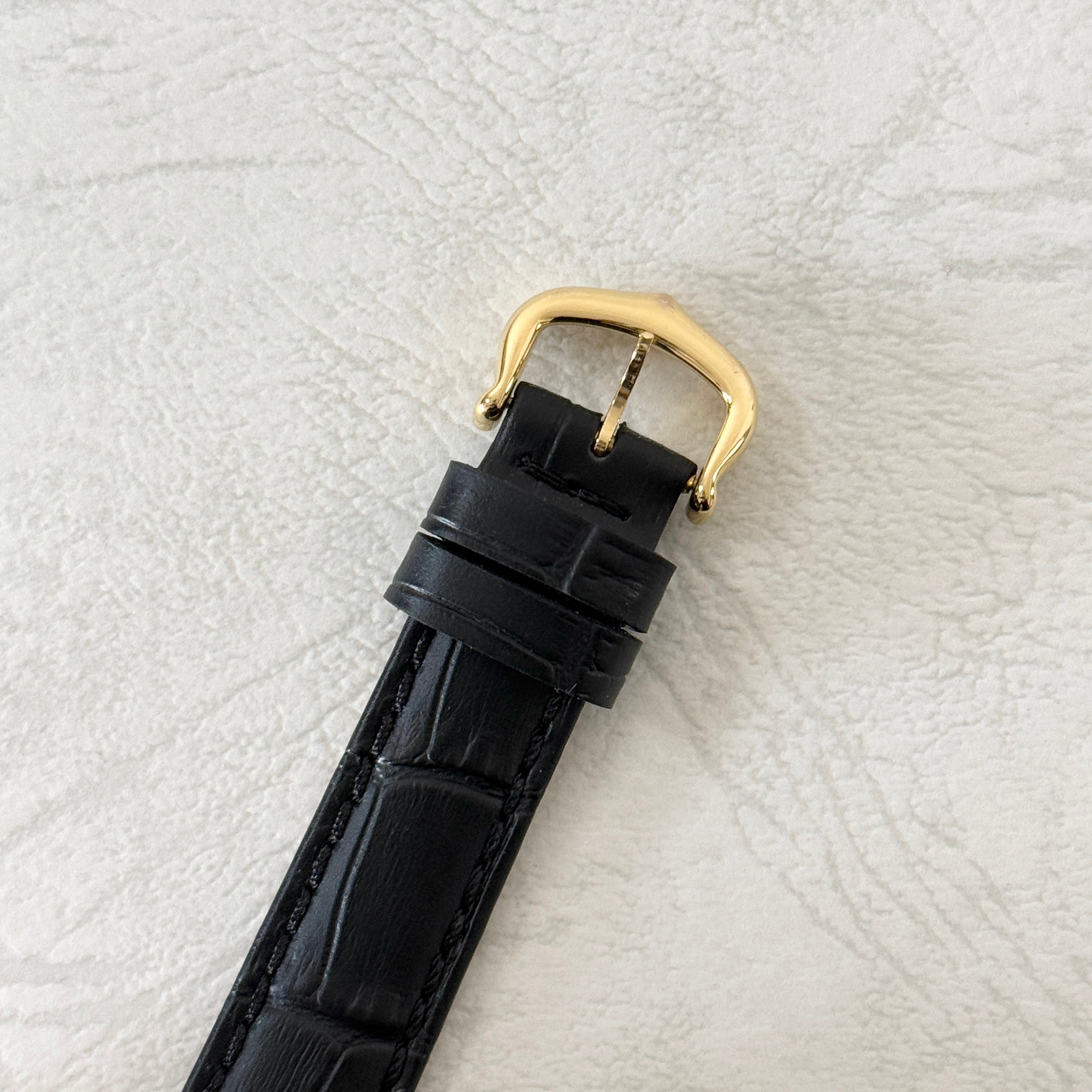 [Cartier] Cartier Must Tank SM Hand-wound Black Roman with lifetime warranty