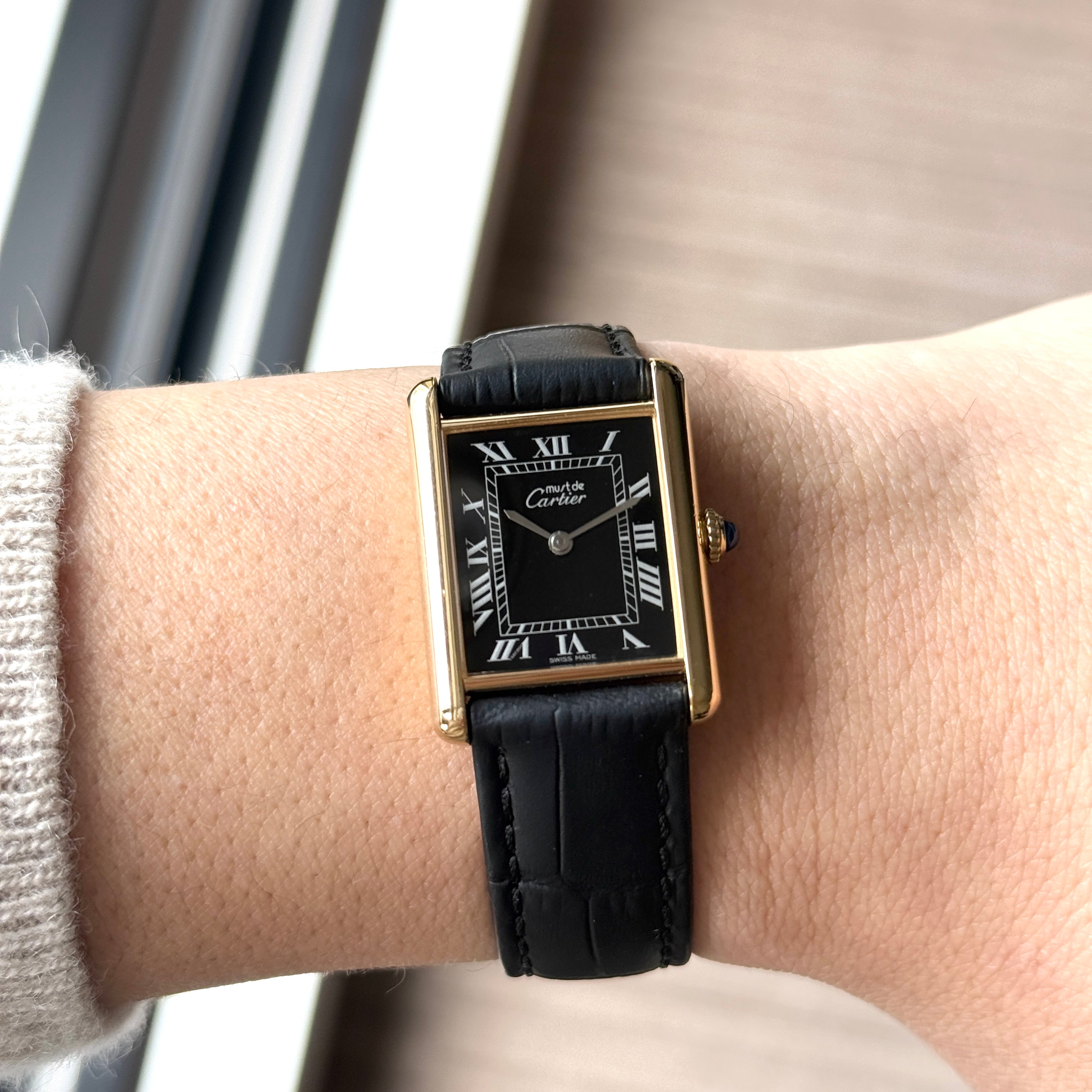 【Cartier】カルティエ マストタンクLM手巻きブラックローマ 永久保証書付き