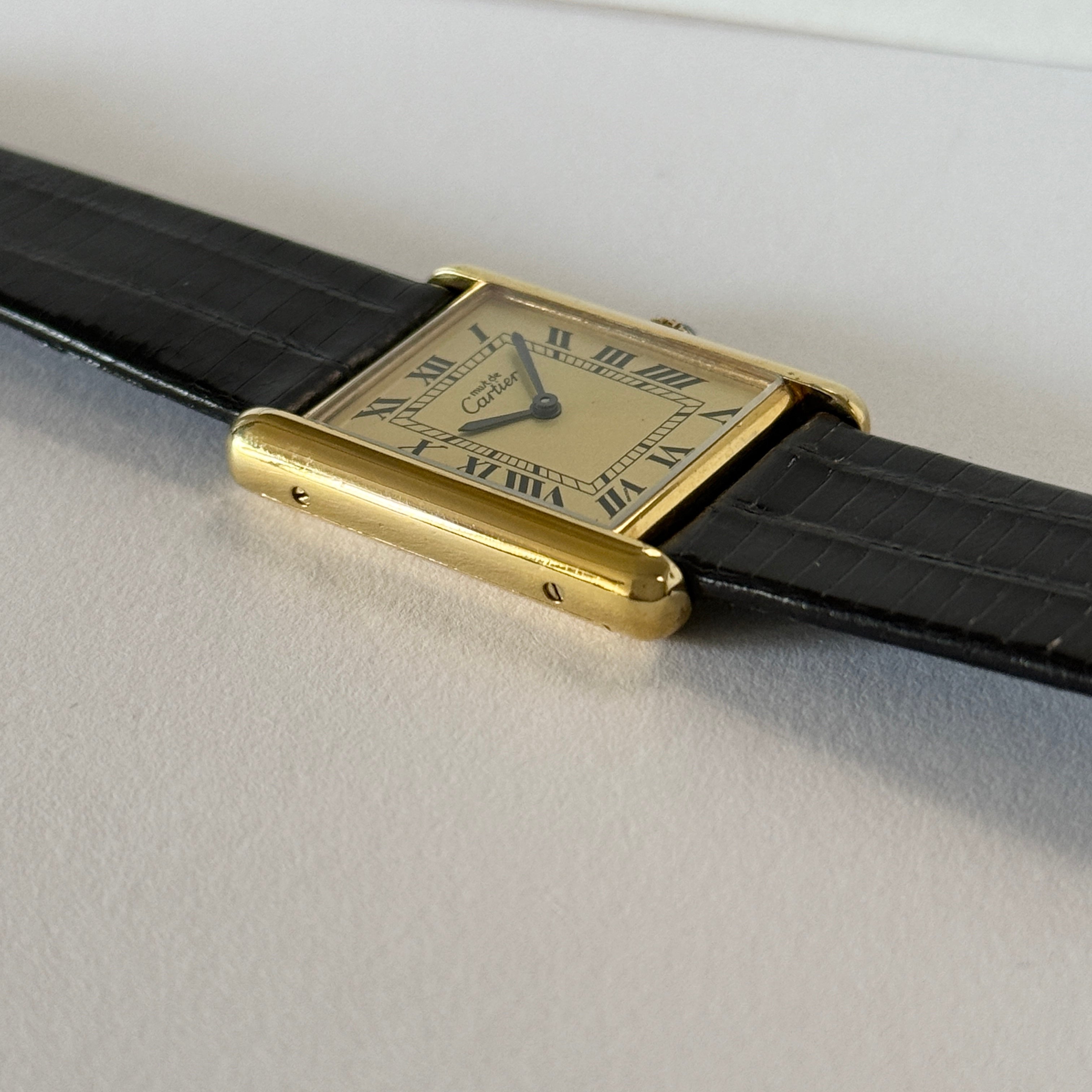 【Cartier】カルティエ マストタンク LM手巻きアイボリーローマ 純正尾錠付き