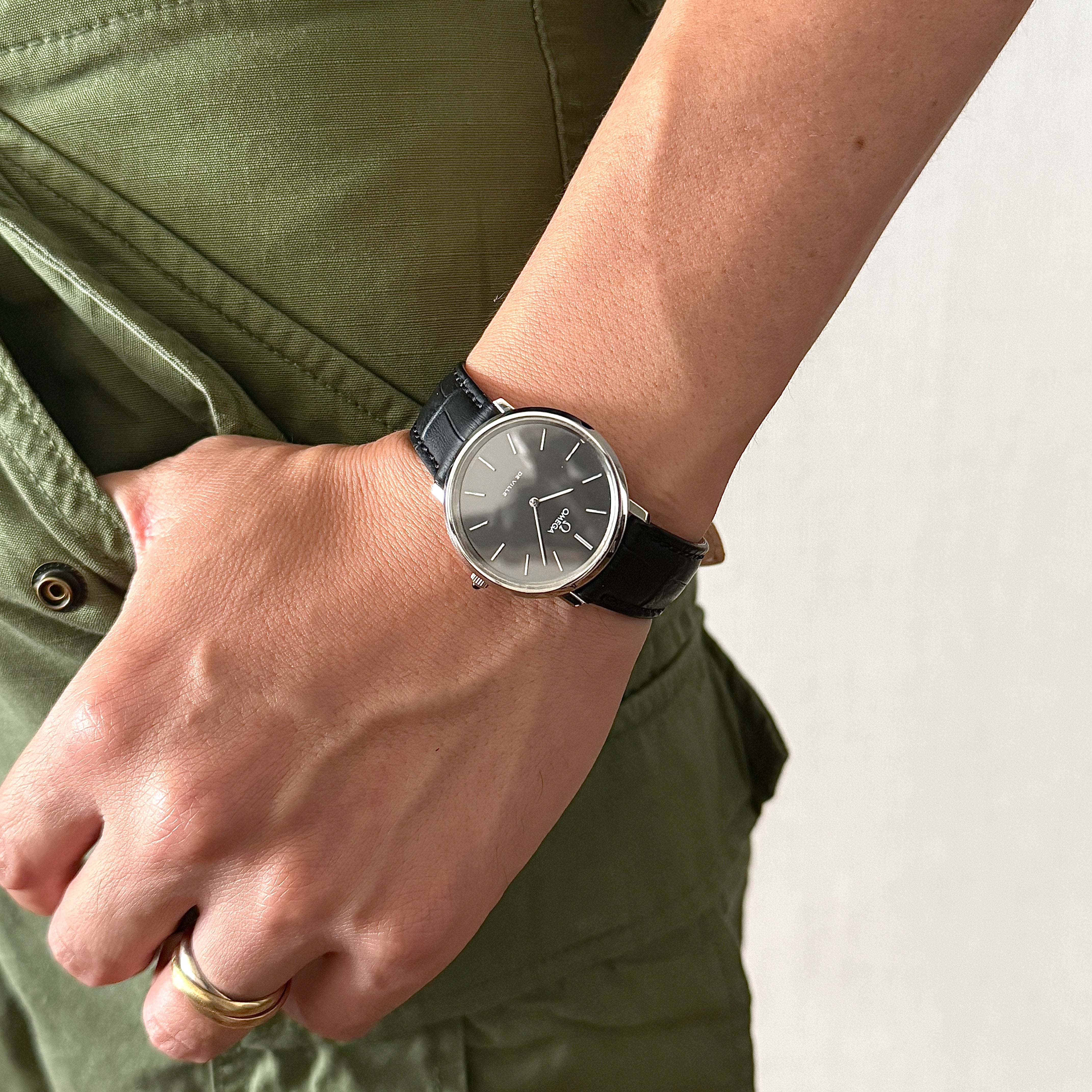 [OMEGA] Omega De Ville SS Round Grey with genuine buckle
