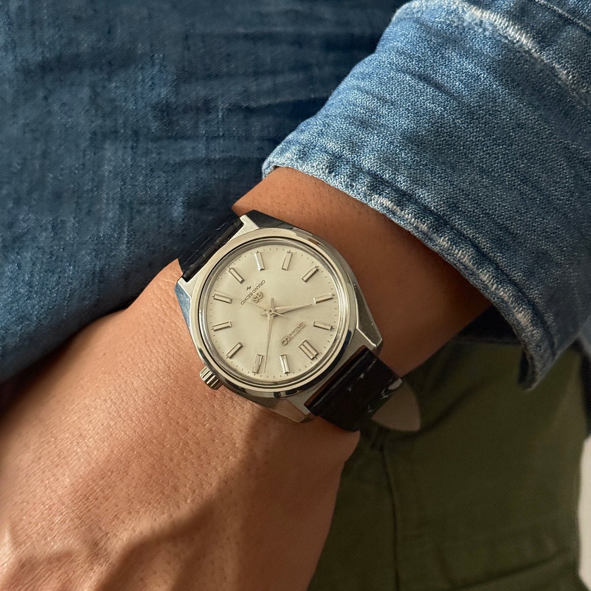 SEIKO】 セイコー グランドセイコー44GS 4420-9000 純正尾錠付き