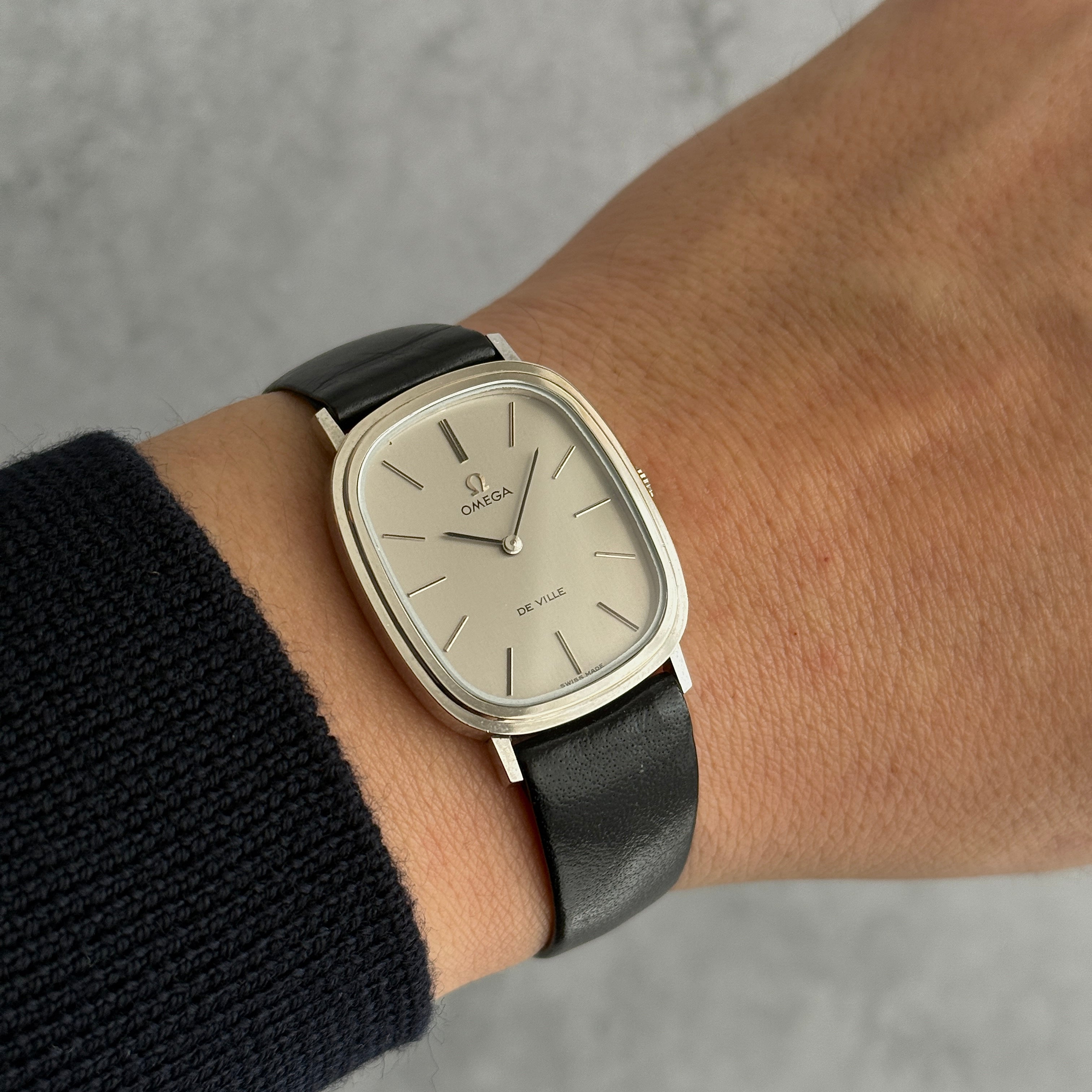 【OMEGA】オメガ デヴィル WGP オーバルケース Silver デッドストック 純正尾錠付き