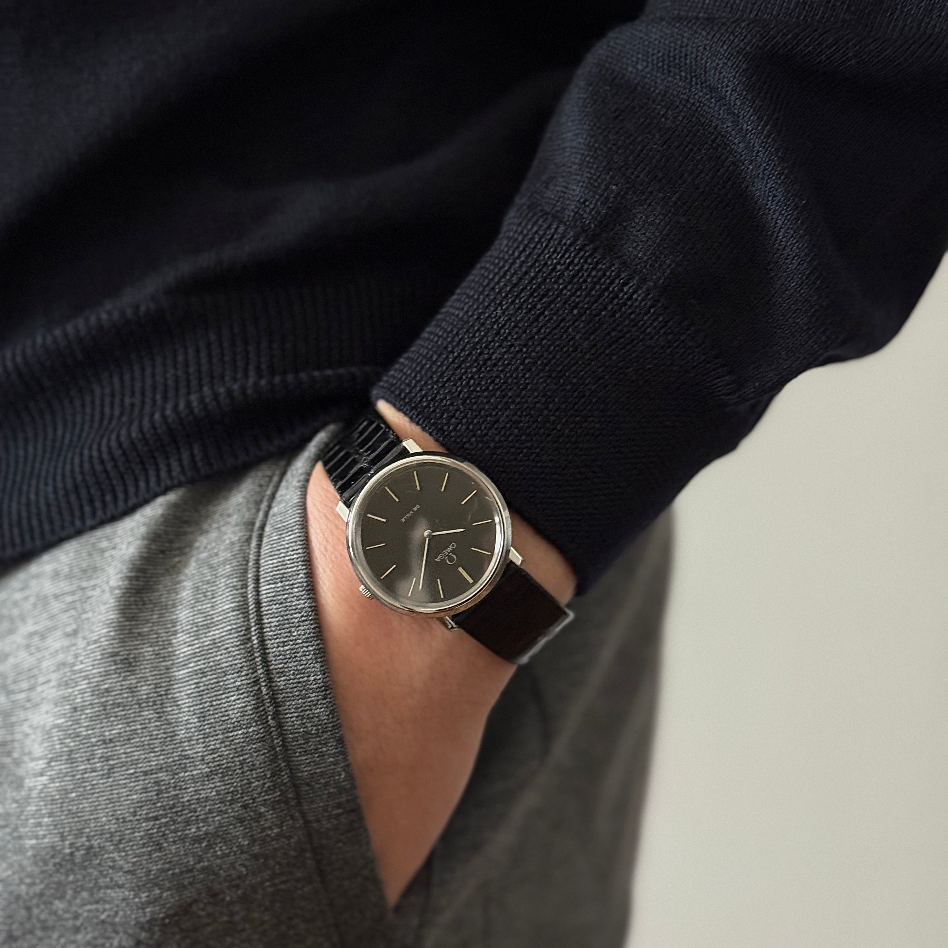 【OMEGA】オメガ デヴィル SS ラウンド Grey 純正尾錠付き