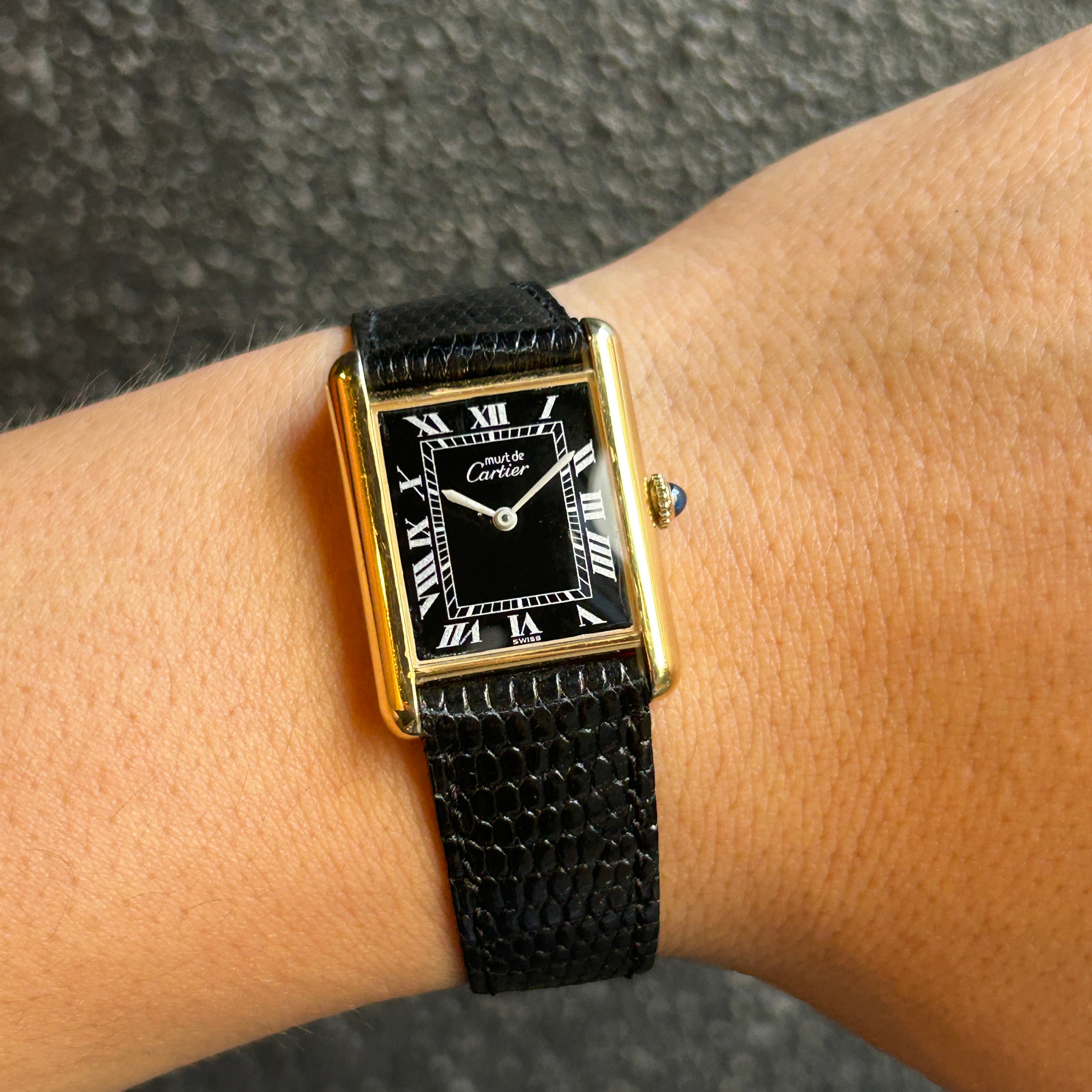 [Cartier] Cartier Must Tank LM Manual Winding Black Roman with accessories