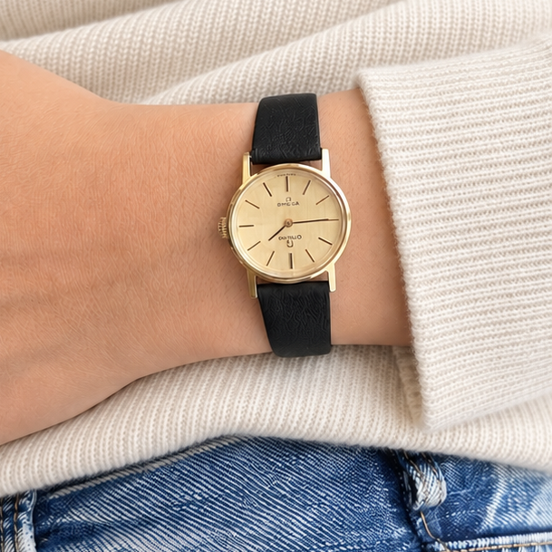 【OMEGA】オメガ デヴィル GP オーバルケース Gold デッドストック 純正尾錠付き