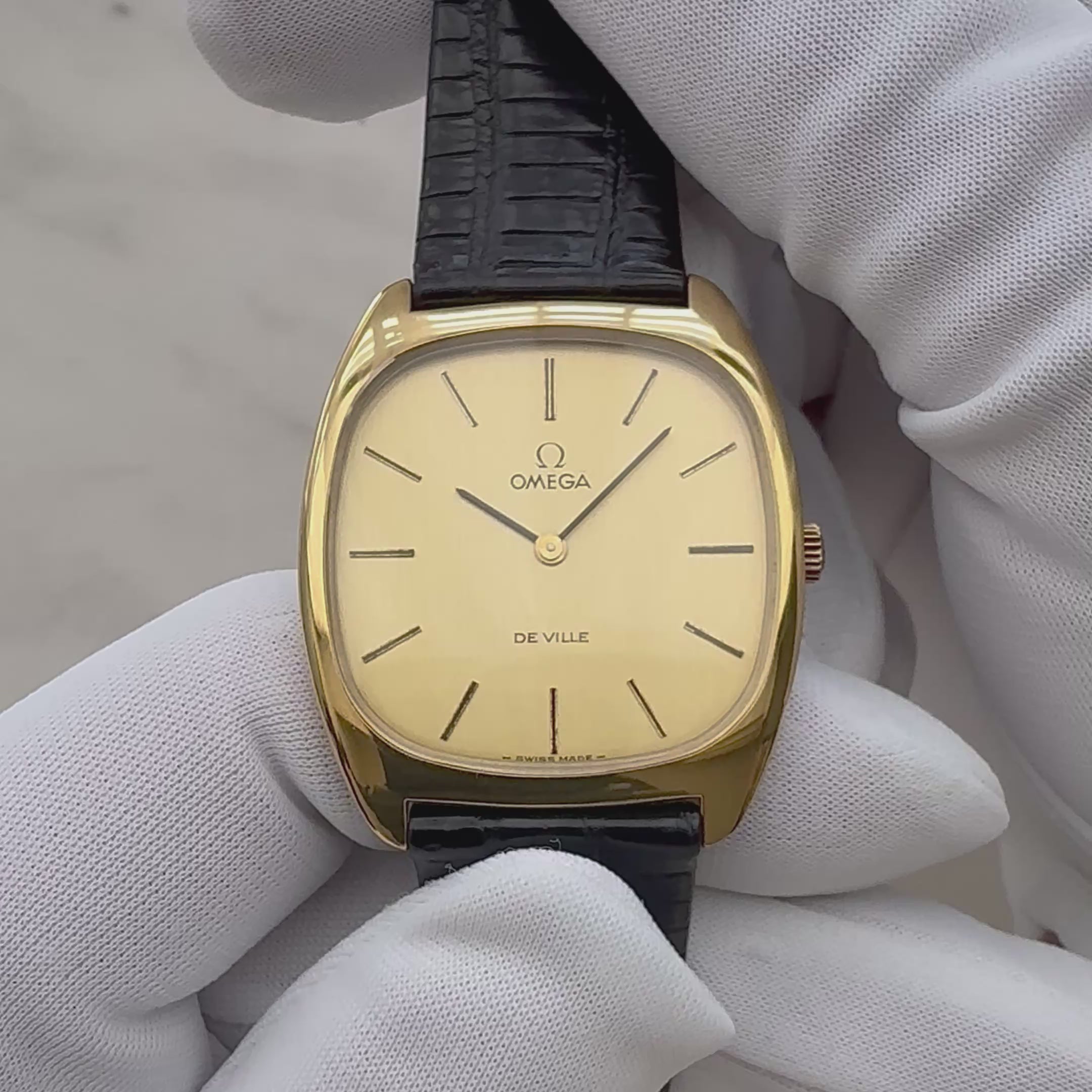 【OMEGA】オメガ デヴィル GP テレビスクリーンケース Gold 純正尾錠付き デッドストック