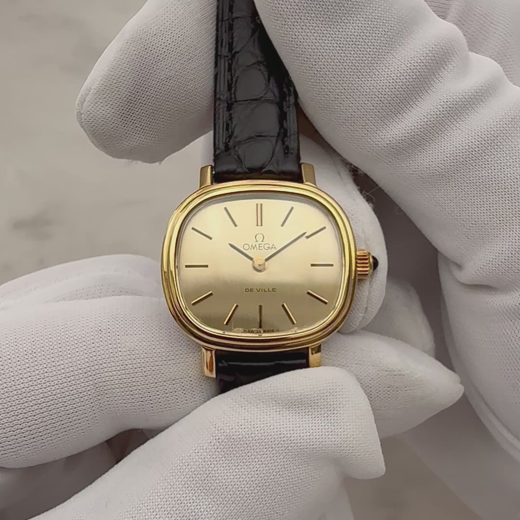 [OMEGA] Omega DeVille GP TV Screen Case, Gold, New old stock, with Genuine Buckle