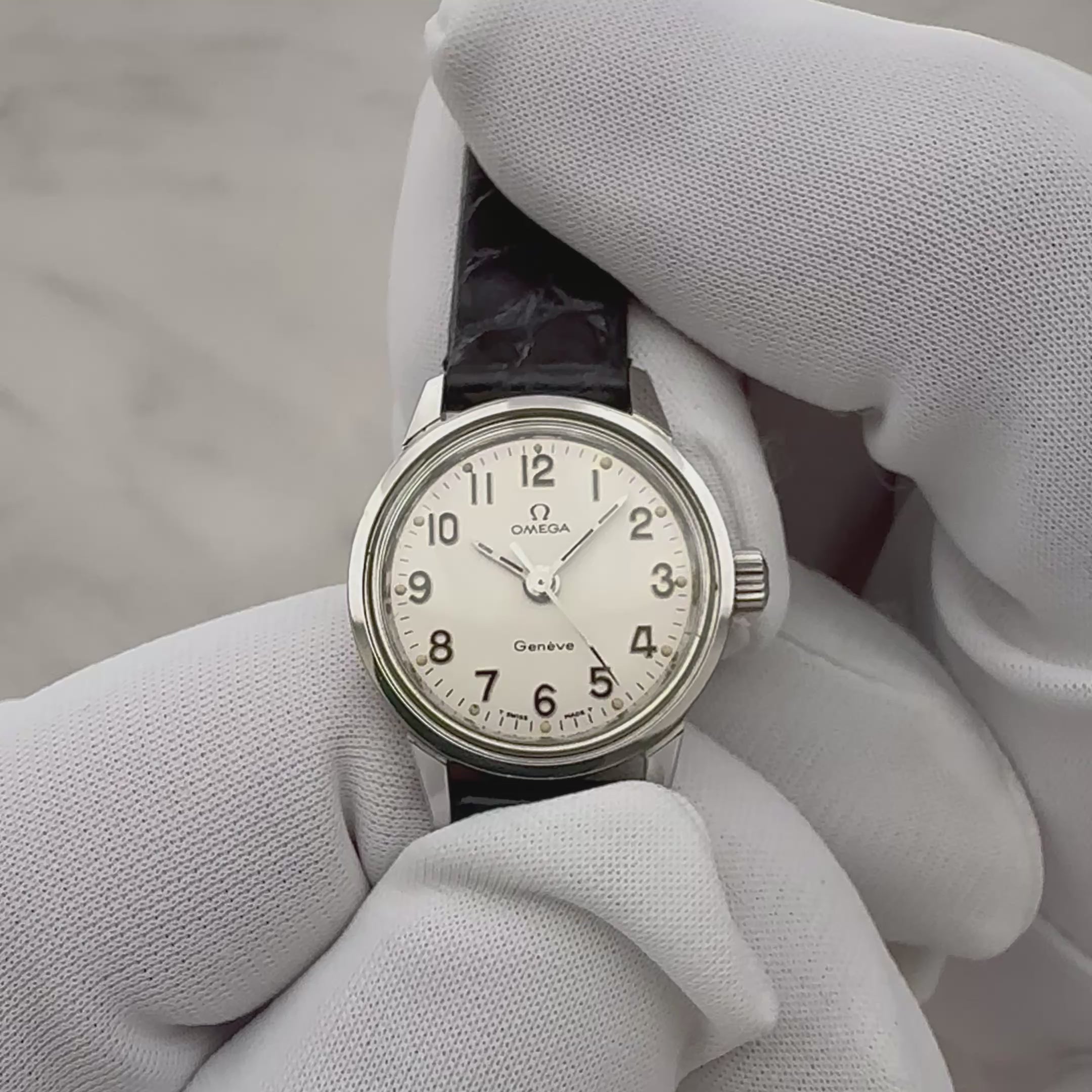 [OMEGA] Omega Geneva Stainless Steel Round Silver Upright Arabic with Genuine Buckle