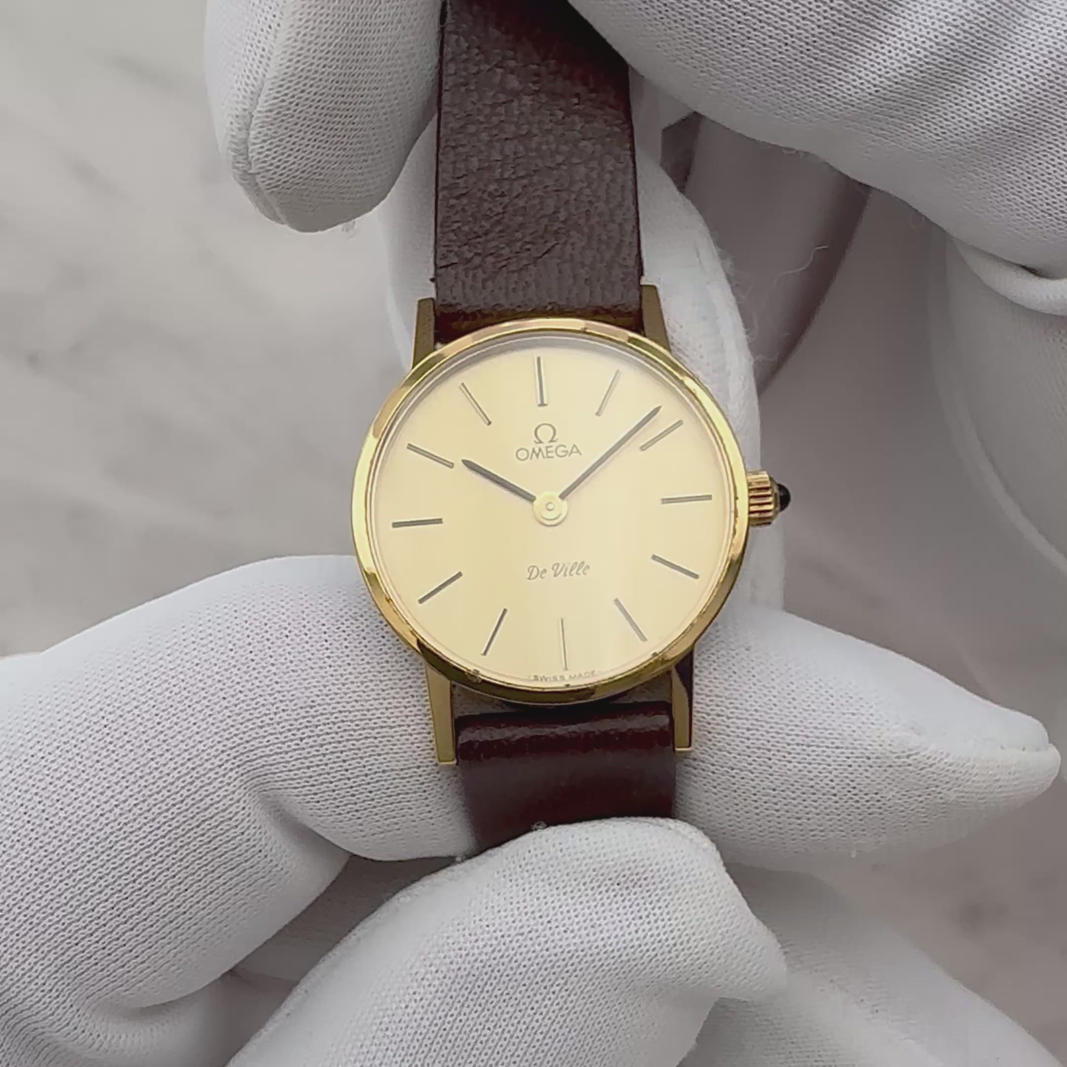 【OMEGA】オメガ デヴィル GP ラウンド Gold デッドストック 純正尾錠付き