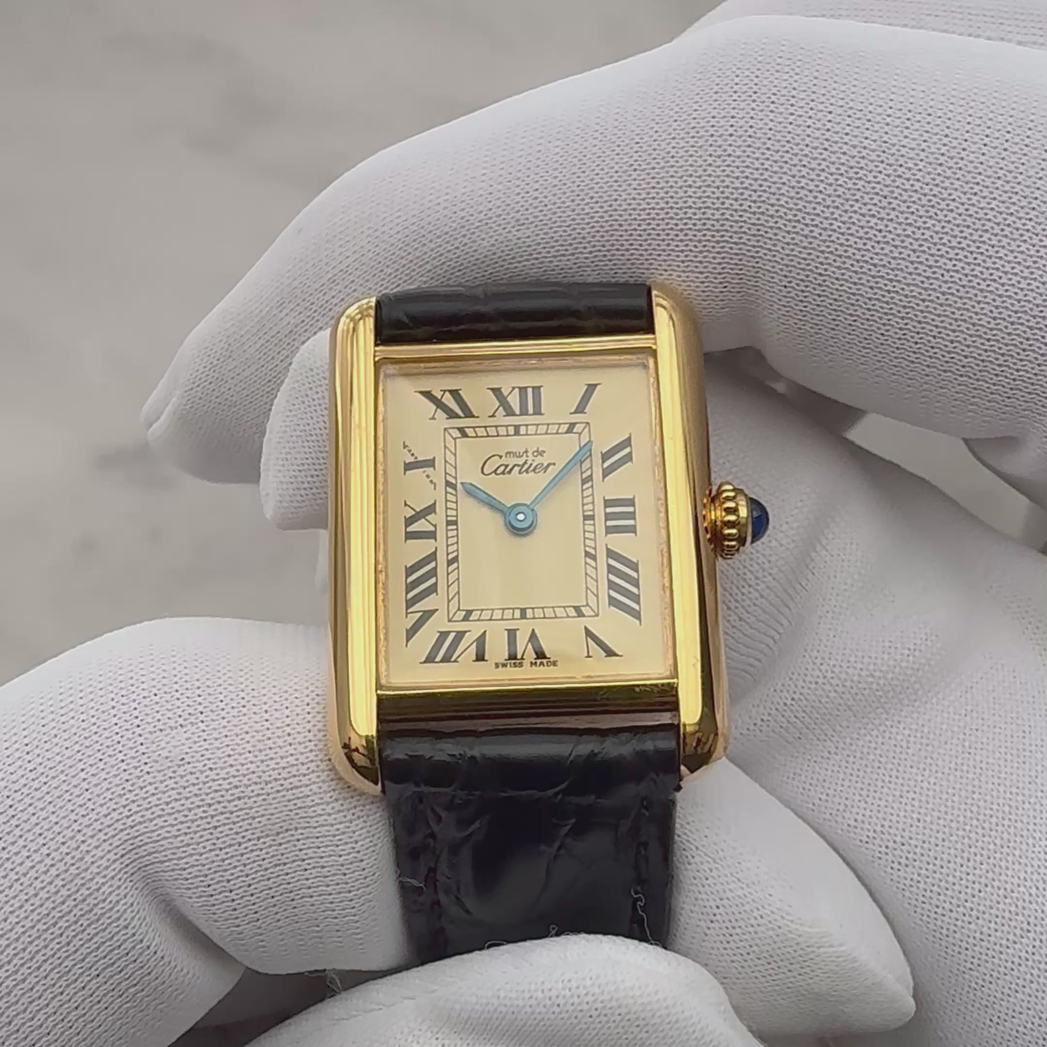 【Cartier】Cartier Must Tank SM, late model, ivory Roman numerals, complete with accessories