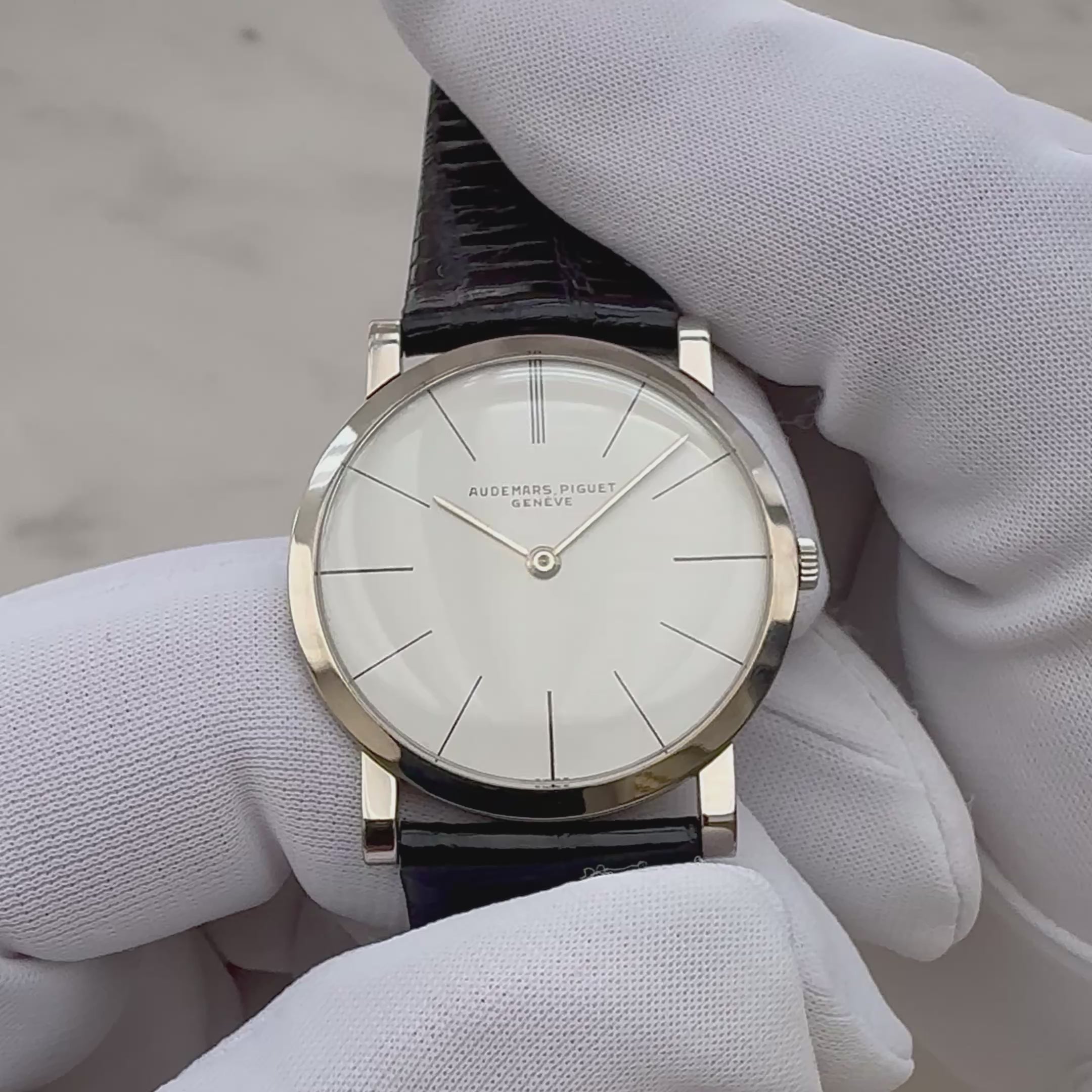【AUDEMARS PIGUET】オーデマピゲ ラウンドモデル 18KWG 純正18KWGバックル 純正ボックス付き