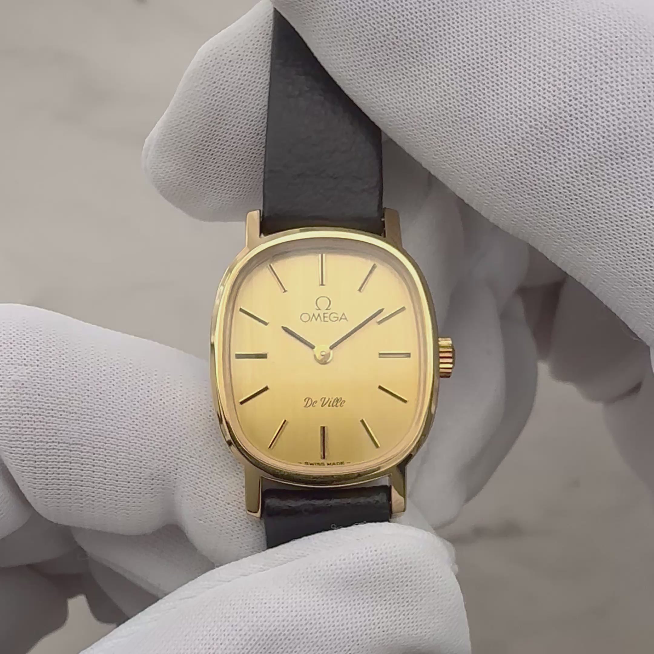 【OMEGA】オメガ デヴィル GP オーバル Gold 純正尾錠付き デッドストック