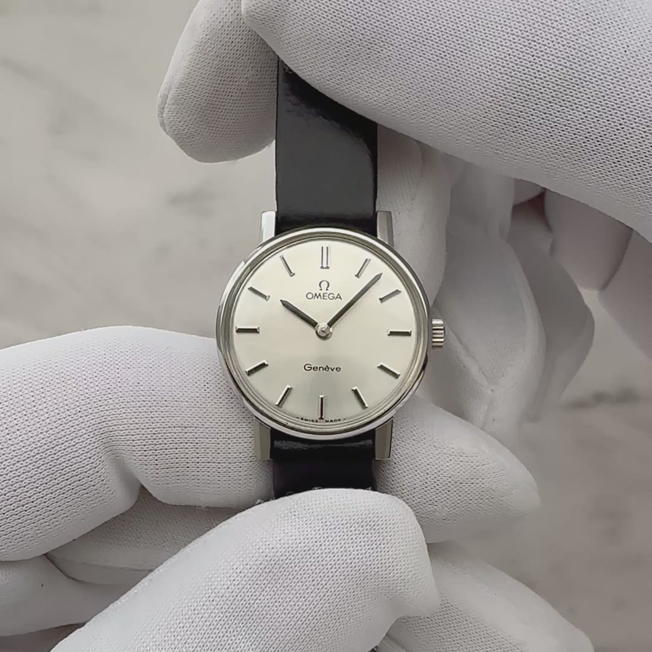 【OMEGA】オメガ ジュネーヴ SS ラウンド Silver デッドストック 純正尾錠付き
