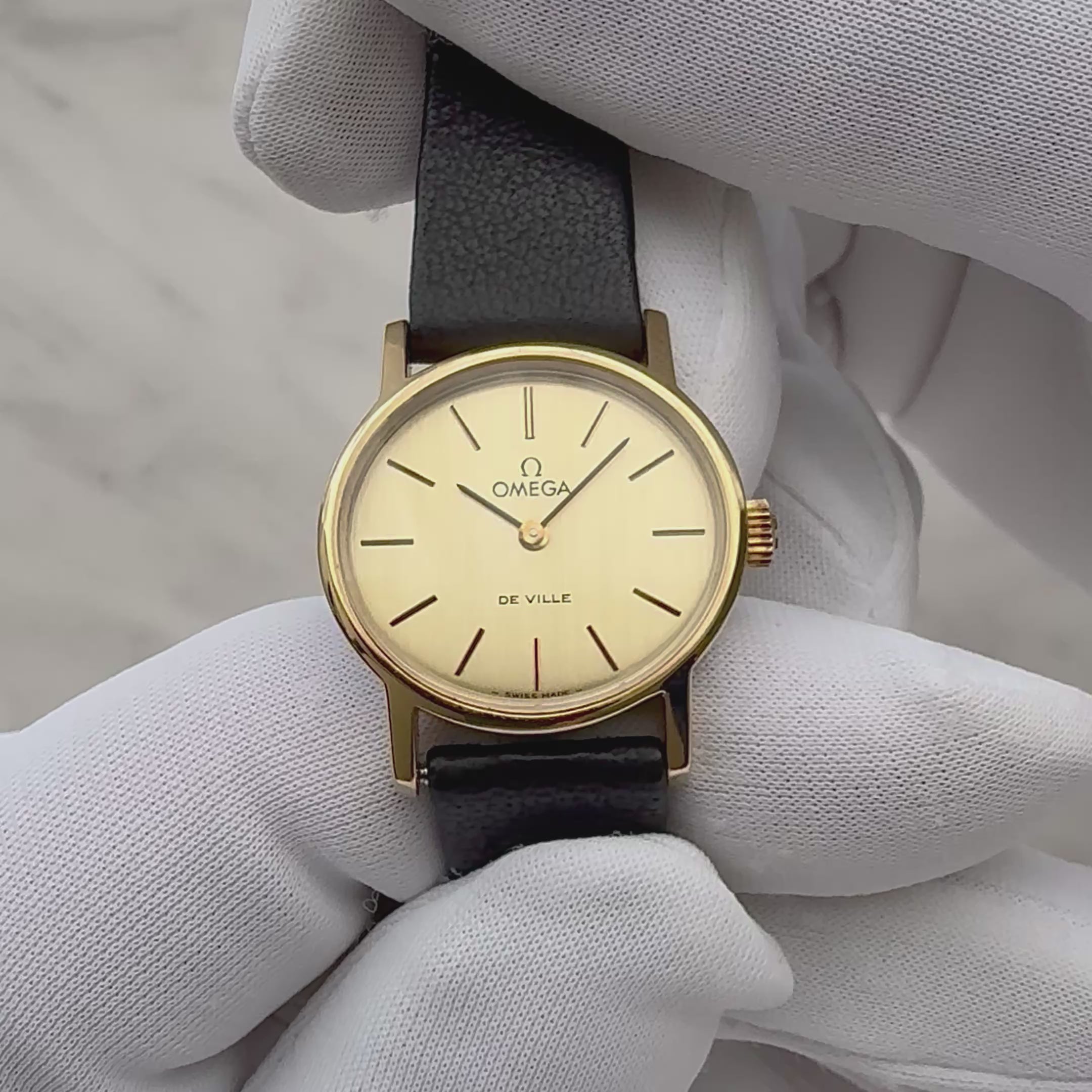 【OMEGA】オメガ デヴィル GP オーバルケース Gold デッドストック 純正尾錠付き