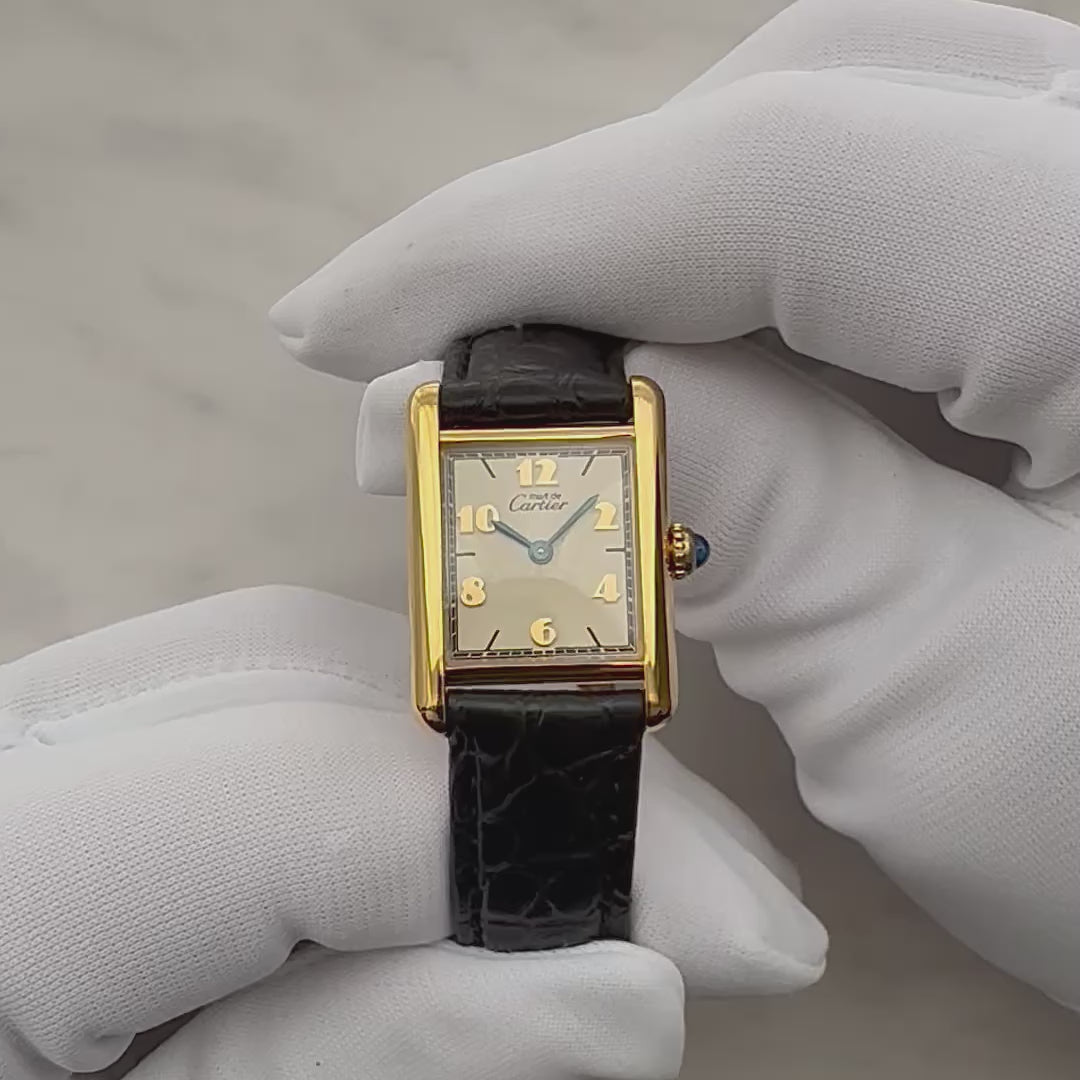 [卡地亞] 卡地亞 Must Tank SM Flying Arabic 腕錶，配真 D 型扣