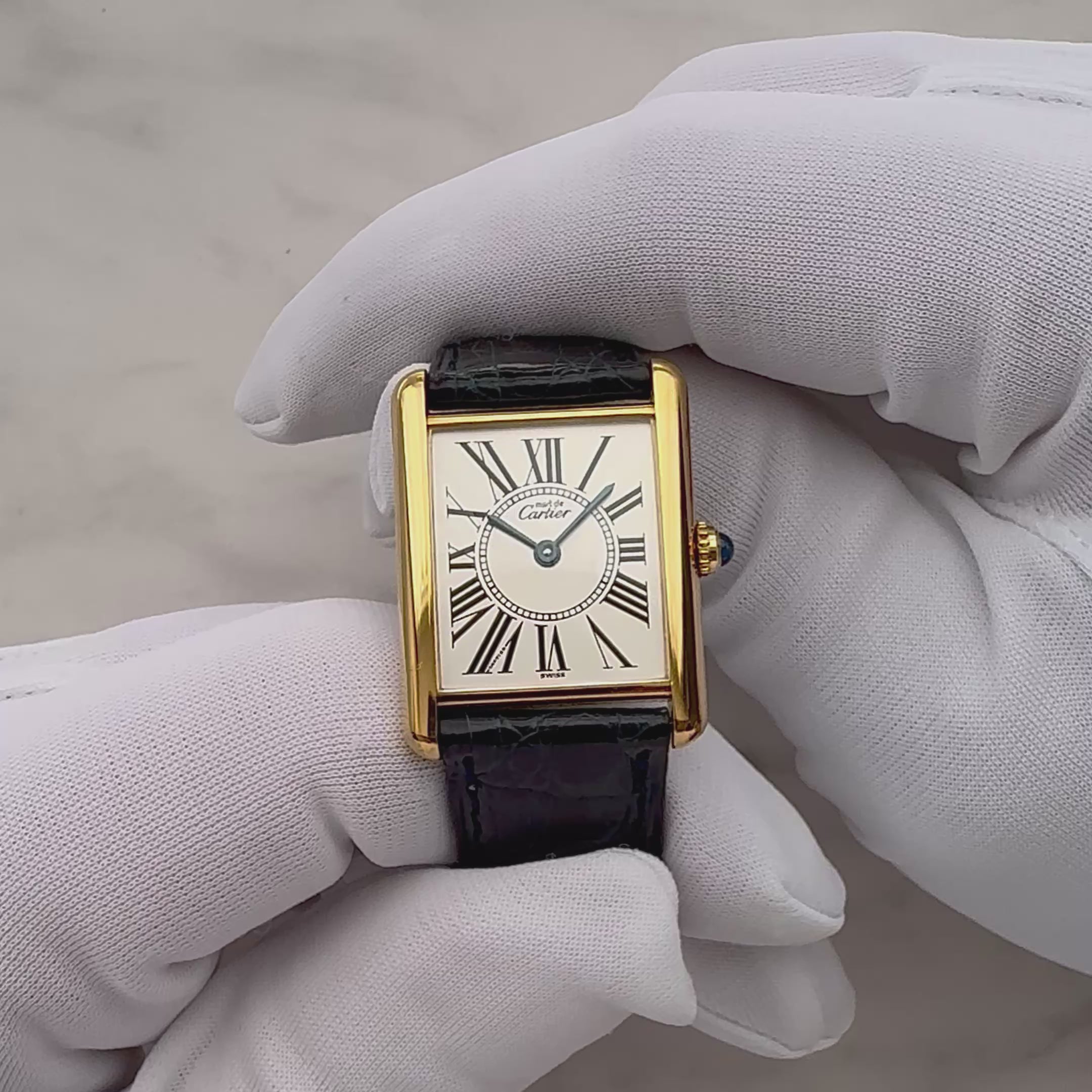 【Cartier】Cartier Must Tank LM Opalin with Original Deployment Buckle, New old stock